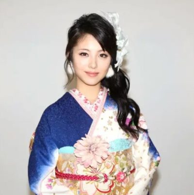浜辺美波の清楚ギャルメイク②